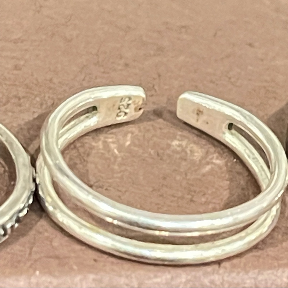 Silpada Set Of Three Sterling Silver Toe Rings - image 4